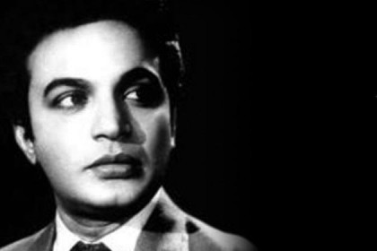 ফ্লপ মাস্টার থেকে সুপারস্টার: মহানায়ক জীবনের আখ্যান