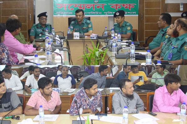 বরিশালের মানুষ গুজবে কান দেয় না: বিএমপি কমিশনার