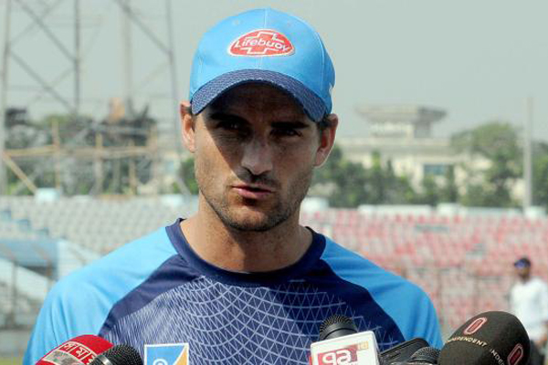 টাইগারদের ফিল্ডিং কোচকে শোকজের সিদ্ধান্ত