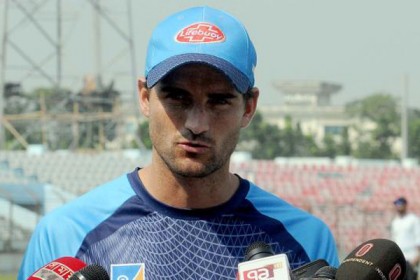 টাইগারদের ফিল্ডিং কোচকে শোকজের সিদ্ধান্ত