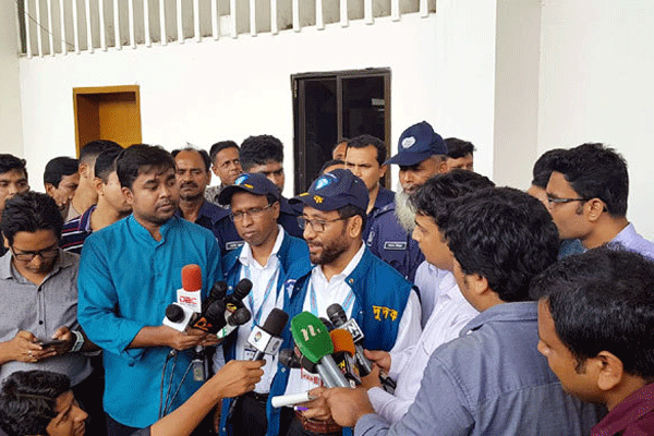 টিকিট বিক্রির অনিয়ম ঠেকাতে দুদকের অভিযান
