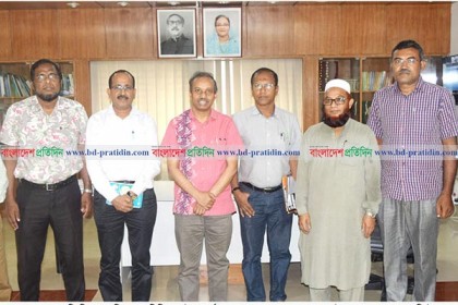 খুলনা বিশ্ববিদ্যালয়ে জীববৈচিত্র্য রক্ষায় খাল খননের উদ্যোগ