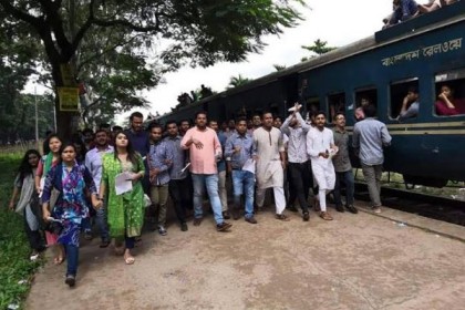 গুজববিরোধী প্রচারণায় চবি ছাত্রলীগ