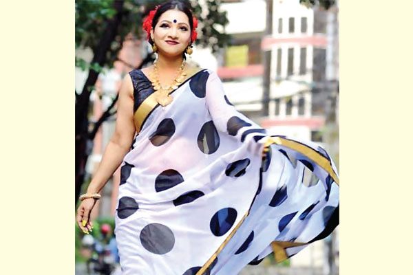 এলোমেলো বাতাসে