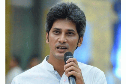 বন্যায় মানুষের দুর্ভোগ বাড়লেও নজর নেই সরকারের