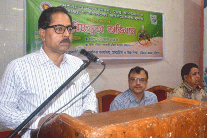ডেঙ্গু চিকিৎসায় বাড়তি ফি নিলে কঠোর ব্যবস্থা