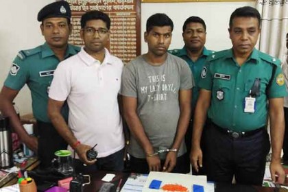 বরিশালে ৫শ’ পিস ইয়াবাসহ মাদক ব্যবসায়ী গ্রেফতার