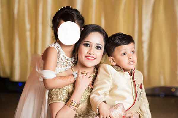 মেয়রের কাছে ডেঙ্গুতে সন্তানহারা এক মায়ের প্রশ্ন