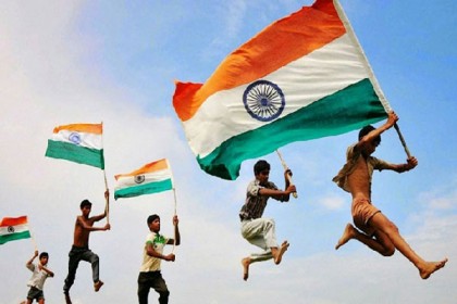 আলাদা নয়, কাশ্মীরে উড়বে ভারতের পতাকা
