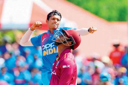 অভিষেক ম্যাচেই শাস্তি পেলেন ভারতীয় বোলার সাইনি