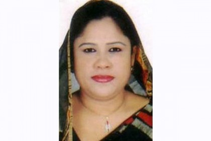 লাখ টাকার হাট কোটি টাকায় ইজারা নিয়ে আলোচনায় ফাতেমা মনির