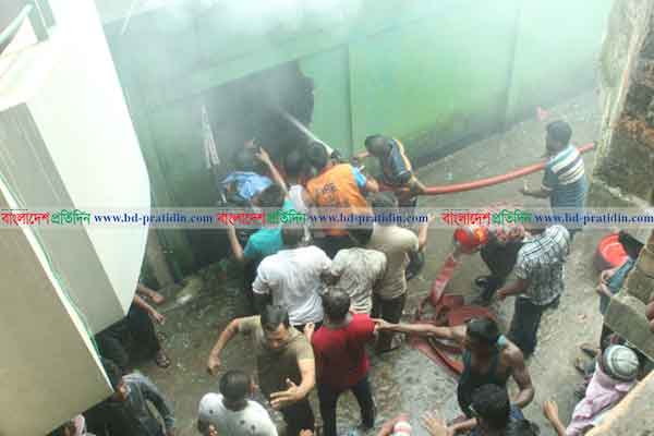 সিলেটে গোডাউনে আগুন, ব্যাপক ক্ষয়ক্ষতি