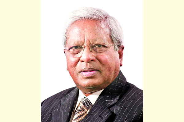 অবসরে গেলেন ফজলে হাসান আবেদ