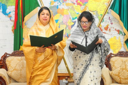 এমপি হিসেবে শপথ নিলেন সালমা চৌধুরী 

