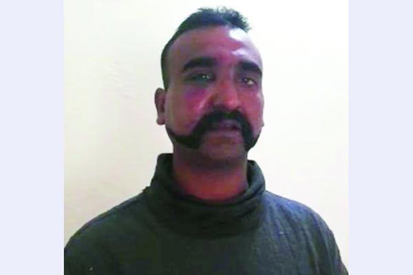 সুখবর পেলেন সেই অভিনন্দন