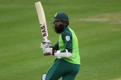 দক্ষিণ আফ্রিকার জার্সিকে বিদায় জানালেন আমলা