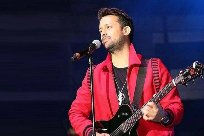 কাশ্মীর ইস্যুতে মোদি সরকারকে কটাক্ষ আতিফ আসলামের