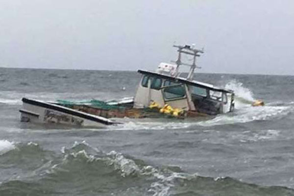 যমুনা নদীতে নৌকা ডুবে ২ নারীর মৃত্যু, শিশুসহ নিখোঁজ ৫ 