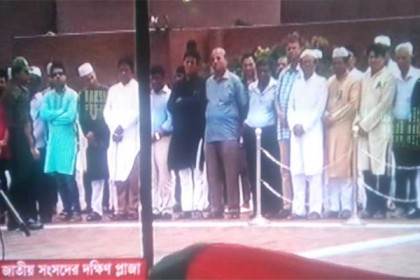 অধ্যাপক মোজাফফরের প্রথম জানাজা অনুষ্ঠিত