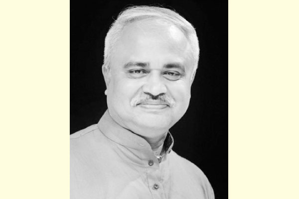 শিকার ভুলে যাওয়া বাঘ, দিলীপ সায়রার প্রেম ও লুটেরা কাহিনি