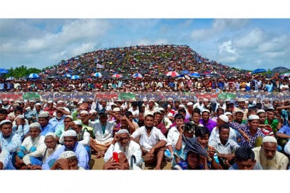 লাখো রোহিঙ্গার সমাবেশ কক্সবাজারে 