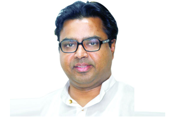 চিকিৎসার জন্য সিঙ্গাপুর গেলেন মেয়র সাঈদ খোকন

