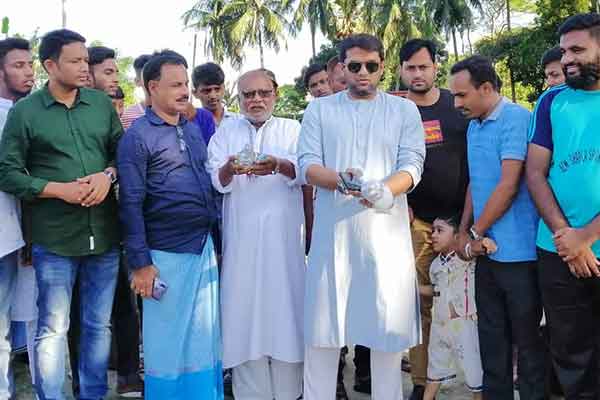 সিদ্ধিরগঞ্জে ক্রিকেট টুর্নামেন্টের উদ্বোধন