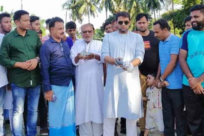 সিদ্ধিরগঞ্জে ক্রিকেট টুর্নামেন্টের উদ্বোধন