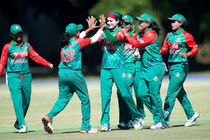 থাইল্যান্ডকে উড়িয়ে দিল বাংলাদেশের মেয়েরা