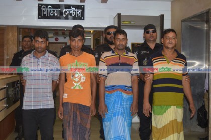 তুরাগে ডাকাত দলের চার সদস্য গ্রেফতার