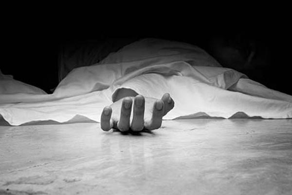 যাত্রাবাড়ীতে ছাদ থেকে লাফিয়ে নববধূর আত্মহত্যা