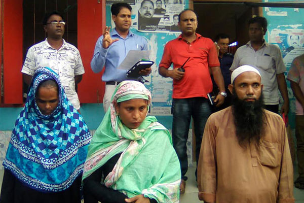প্রতারক চক্রের তিন সদস্যকে ৬ মাসের বিনাশ্রম কারাদণ্ড