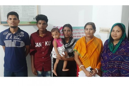 পাচার হওয়ার দেড় বছর পর পরিবারকে ফিরে পেল রিনা
