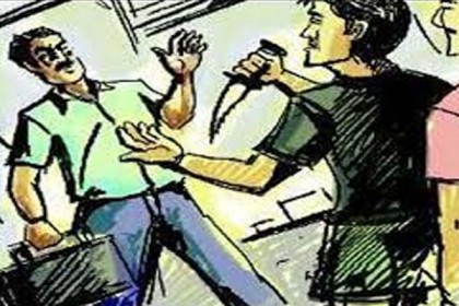 সিলেটে ব্যবসায়ীকে ছুরিকাঘাত করে টাকা ছিনতাই