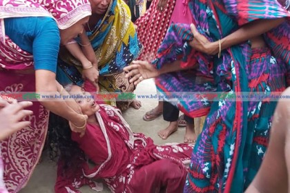 মা ডাকার কেউ রইলো না শিশু নোমানের