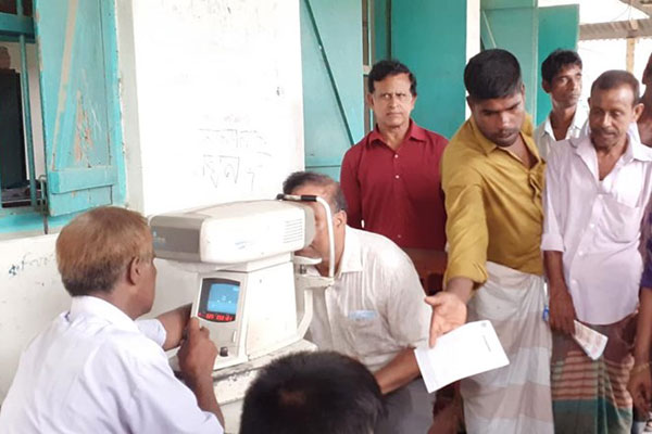 সুবিধাবঞ্চিত মানুষের জন্য বিনামূল্যে চক্ষু শিবির অনুষ্ঠিত