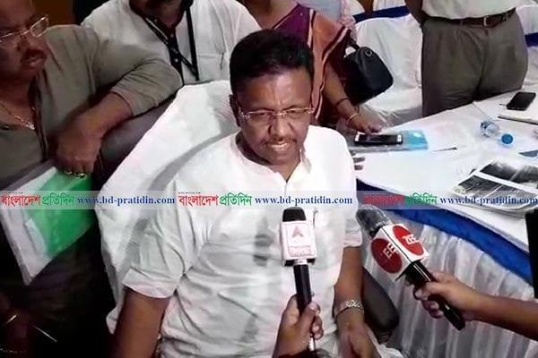 আসামে এনআরসি থেকে বাদ পড়া মানুষরা কোথায় যাবে, প্রশ্ন পশ্চিমবঙ্গের মন্ত্রীর