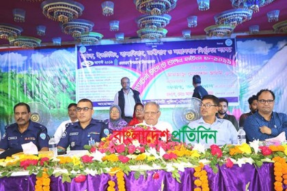 মাদক, ইভটিজিং ও সন্ত্রাসবাদ নির্মূলে সেনবাগে আলোচনা সভা 