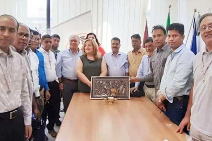 রোম সফররত কর্মকর্তা ও কাউন্সিলরদের মতবিনিময় 