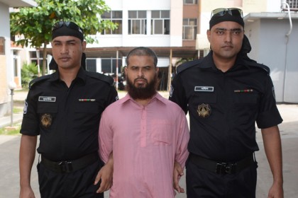 সিদ্ধিরগঞ্জে আনসারুল্লাহ বাংলা টিমের জঙ্গি গ্রেফতার

