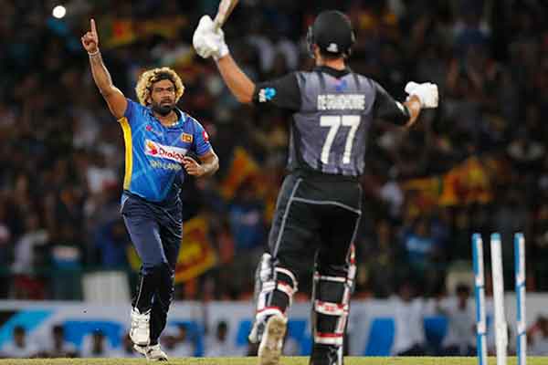 আফ্রিদিকে টপকে শীর্ষে মালিঙ্গা