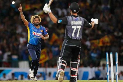 আফ্রিদিকে টপকে শীর্ষে মালিঙ্গা