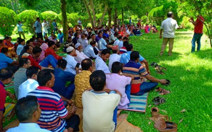 ফের কর্মবিরতিতে ইবি কর্মকর্তারা