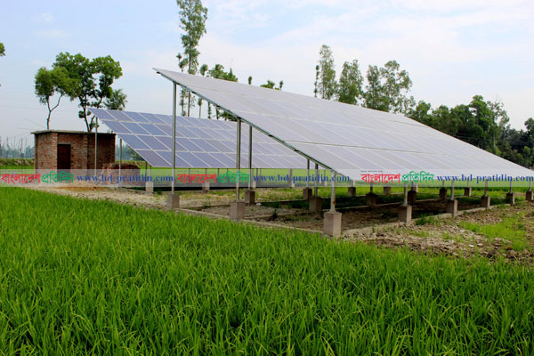 বগুড়ায় জনপ্রিয় হয়ে উঠছে সোলার ওয়াটার পাম্প