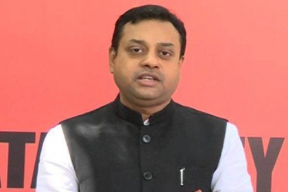 আর্থিক মন্দা নিয়ে মনমোহনকে 'পুতুল' সম্বোধন বিজেপি নেতার