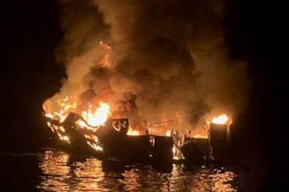 ক্যালেফর্নিয়ায় যাত্রীবাহী জাহাজে আগুন, নিখোঁজ ৩৪