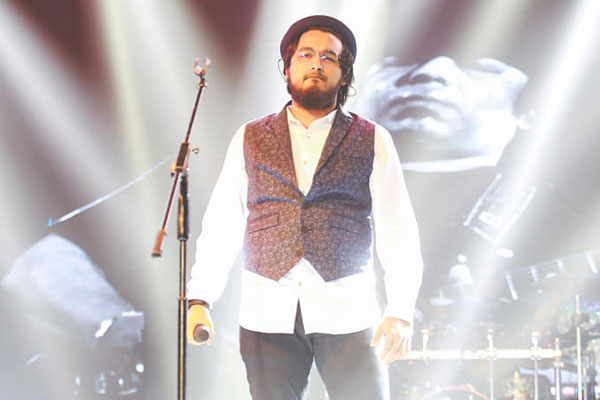 ভক্তদের প্রশ্নের উত্তর দিলেন নোবেল, এড়িয়ে গেলেন বিতর্কিত প্রসঙ্গ