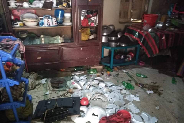 ভালুকায় জামিনে বেরিয়ে বাদীর বাড়িঘর ভাঙচুর 

