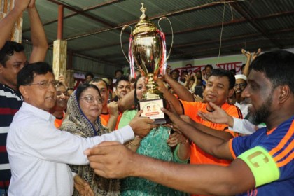 মন্ত্রী একাদশের বিপক্ষে পুলিশ সুপার একাদশের পরাজয়