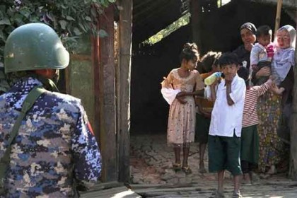 অস্ত্রের মুখে রোহিঙ্গাদের ‘বিদেশি’ পরিচয়পত্র নিতে বাধ্য করছে মিয়ানমার